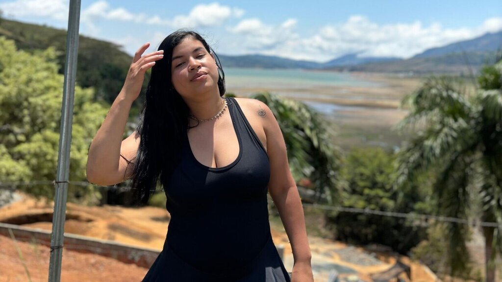 BellaTaylor